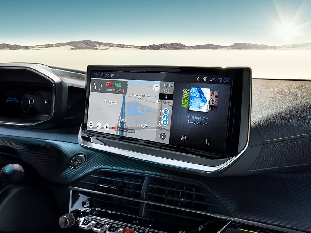 De nieuwste PEUGEOT E-2008 met 10'' aanraakscherm