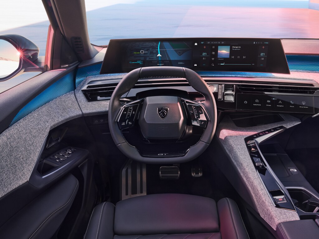 Nieuwe Panoramische i-Cockpit® van PEUGEOT